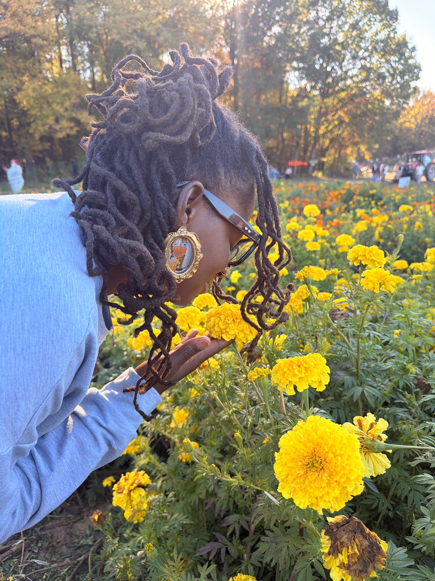 Queen Lauryn Frame Earrings